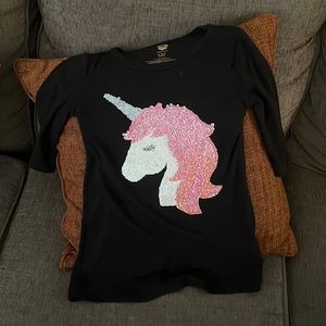 Black total girl unicorn shirt size S (7/8)